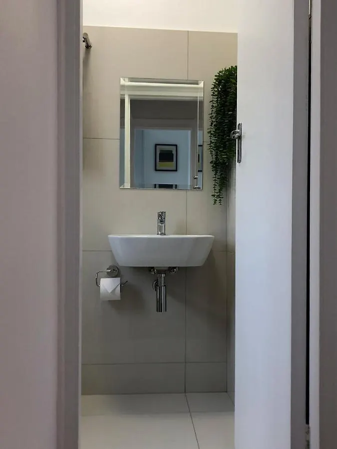 Studio 5 Milford House Cape Town Apartment